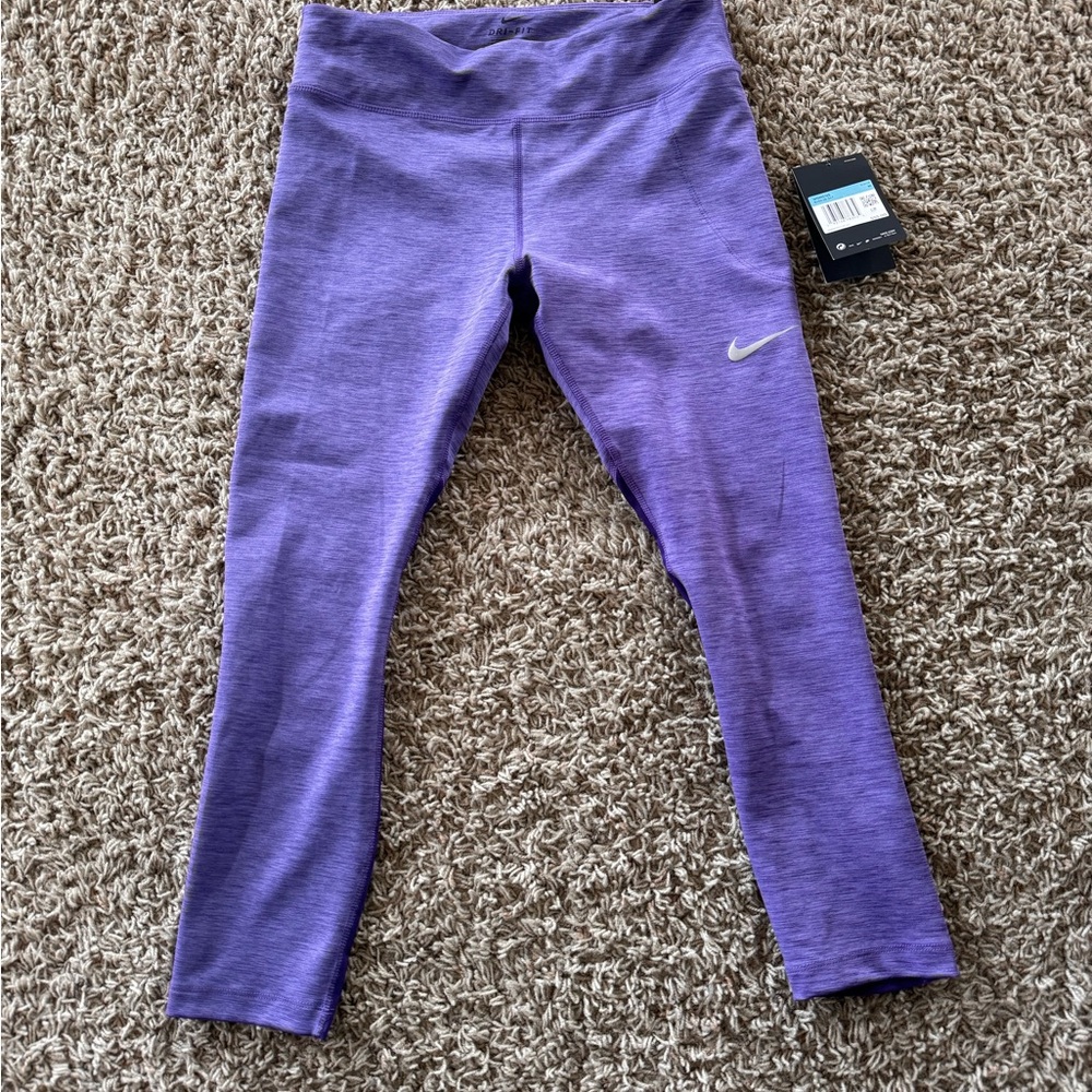 BRAND NEW Woman’s Nike dri-fit crop length running leggings